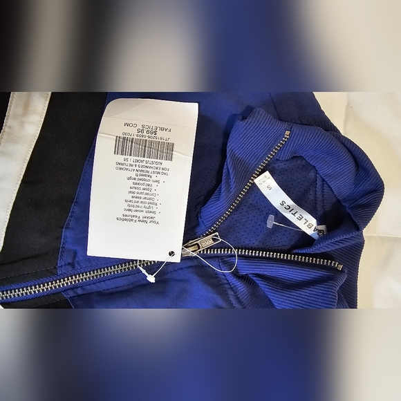 Fabletics August jacket - Picture 3 of 3